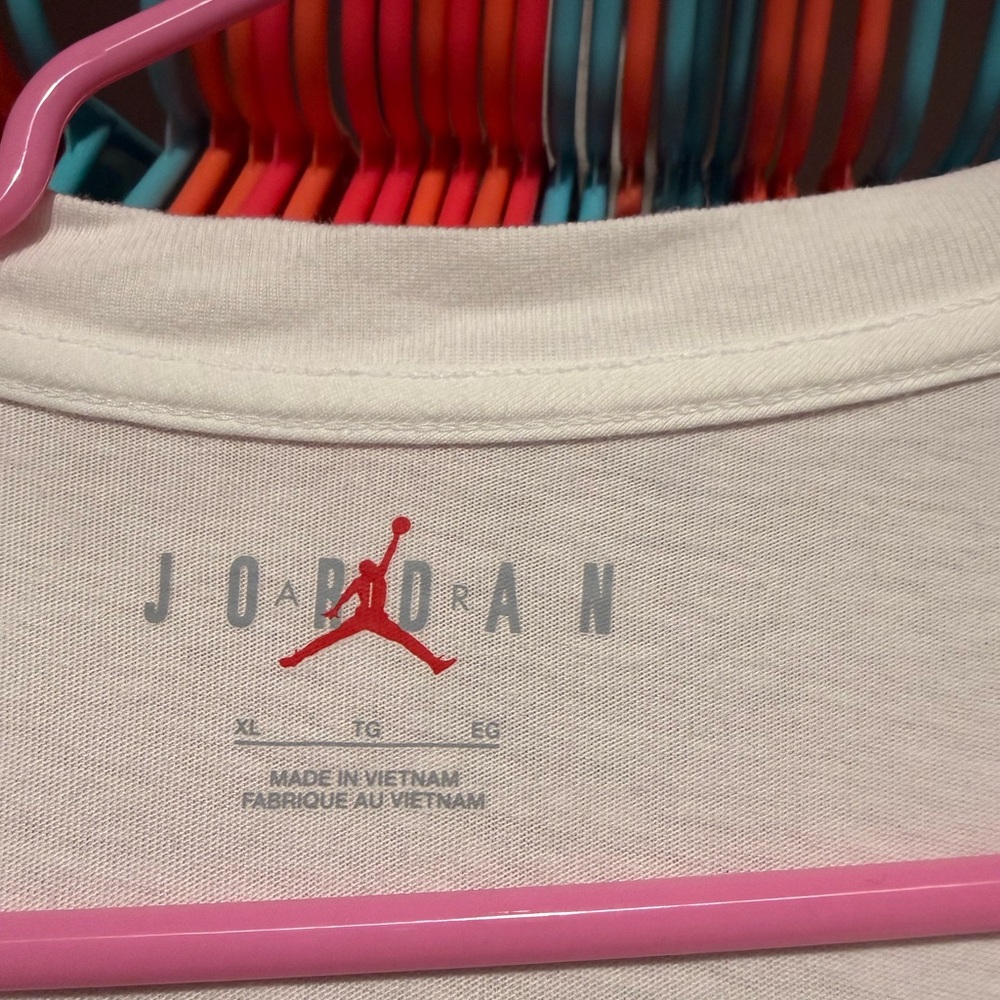 Jordan Top - Picture 2 of 2